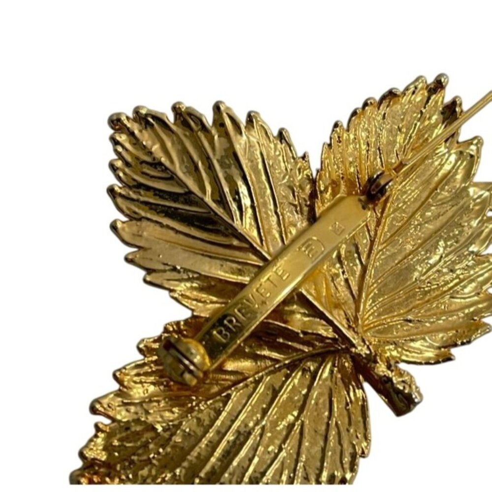 Vintage Gold Electropated Leaf Brooch Breveté Mark E in D Maker Botanical Style - Picture 4 of 5